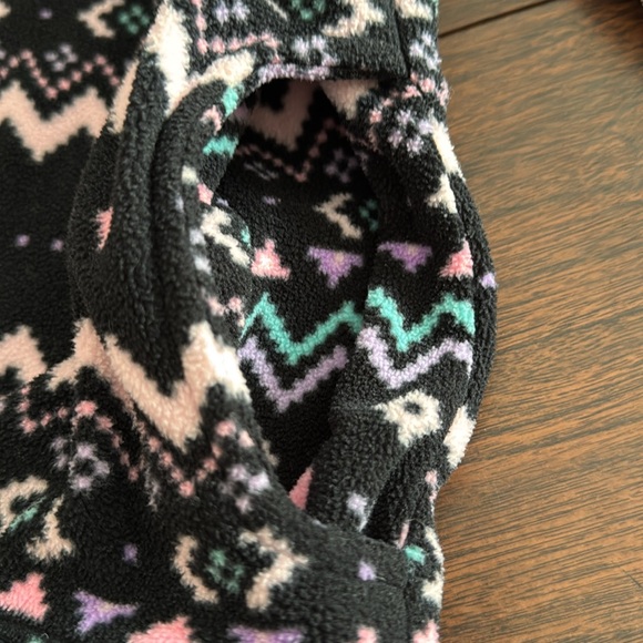 Girl’s quarter zip fleece - Picture 3 of 7